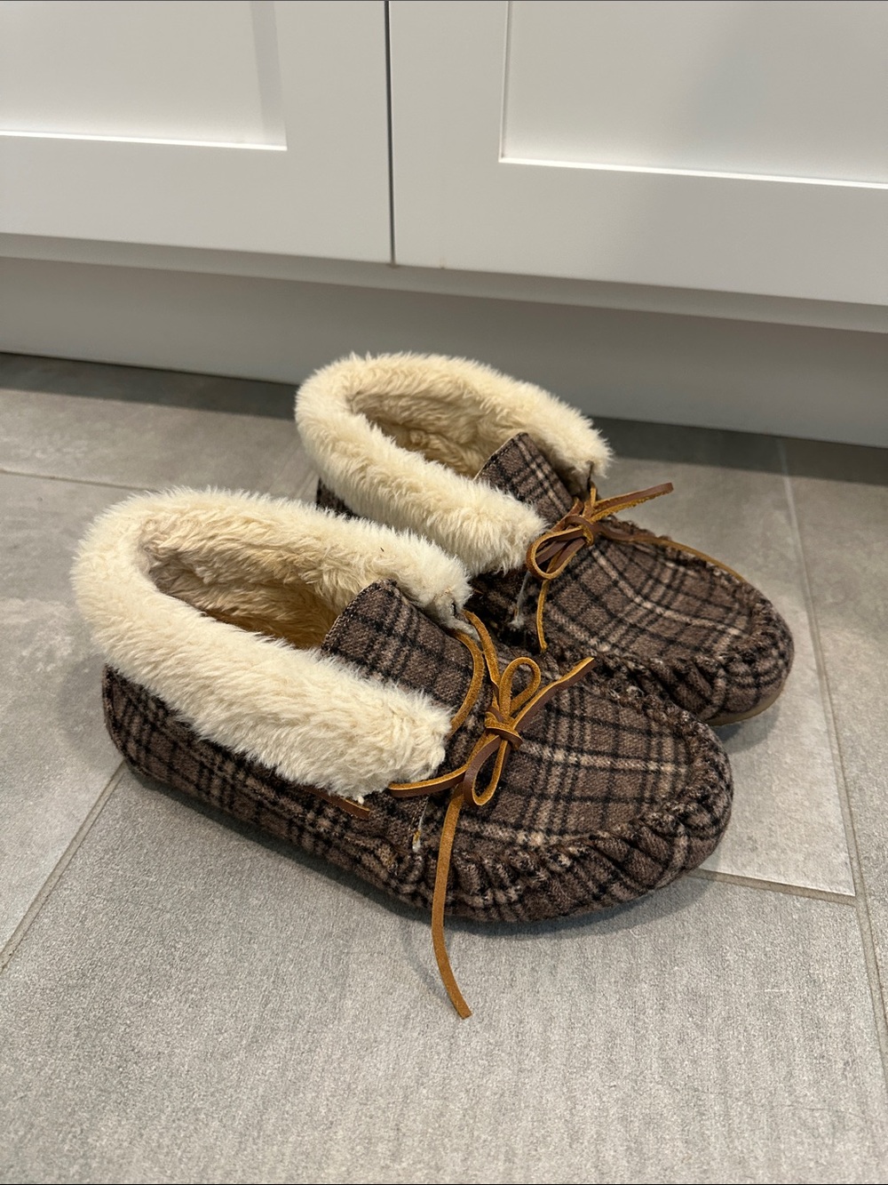 Minnetonka plaid shoes